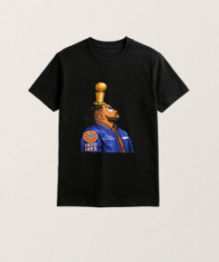 New York Knicks Championship Trophy T-Shirt