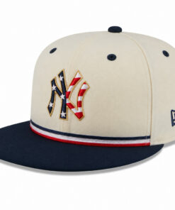 Unisex New York Yankees x USA 250 Fourth of July Graphic Hat for Baseball Fans