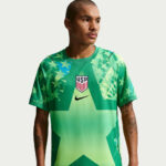 Custom-Name-And-Number-USWNT-2026-Goalkeeper-Soccer-Jersey-for-Soccer-Fans.jpg