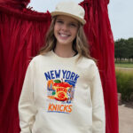 Unisex-New-York-Knicks-Concrete-Apple-Paint-Graphic-Shirt-for-Basketball-Fans.jpg