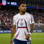 Unisex-United-States-Of-America-Pre-Match-Top-2026-Graphic-Shirt-for-Soccer-Fans.jpg